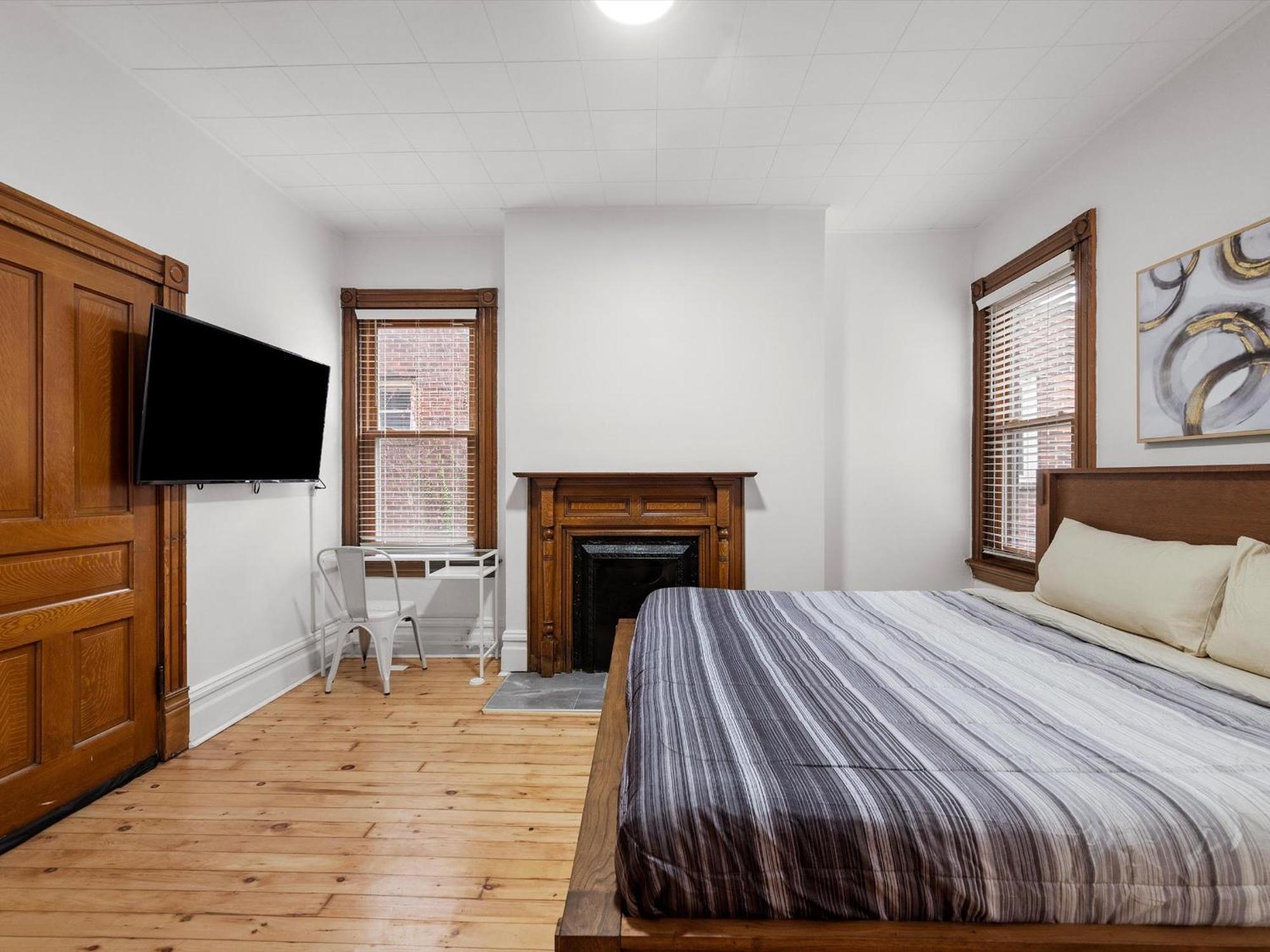 Oakland, Pittsburgh !D Modern And Stylish Private Bedroom With Shared Bathroom Exterior foto